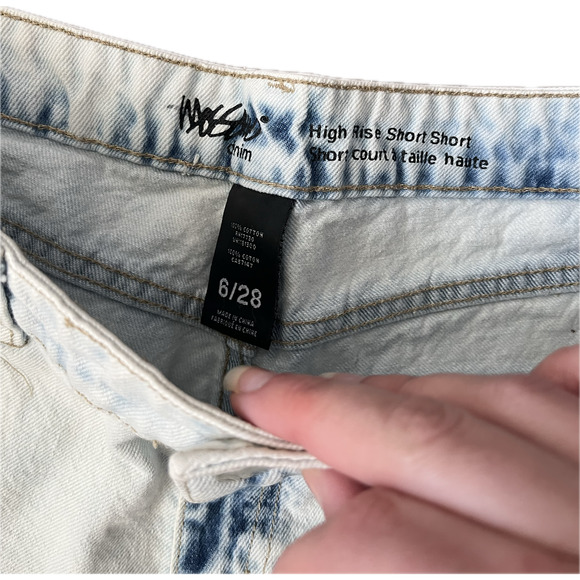Mossimo high rise short bleached white blue denim cutoff shorts raw hem 6/28 - Picture 3 of 3